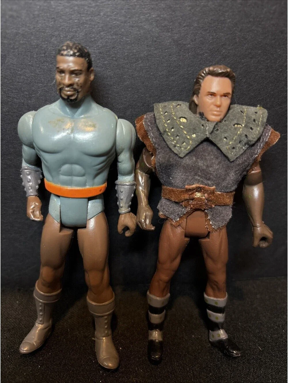 Lot 2 Robin Hood Prince of Thieves Figures Robin Hood-Azeem Longbow 1991 Kenner